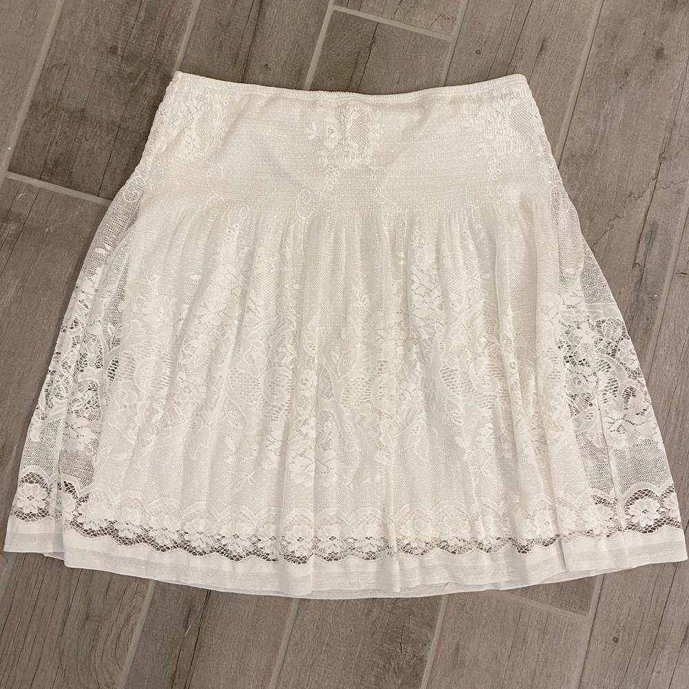 Max Studio White / Ivory Flowy Skirt NWT